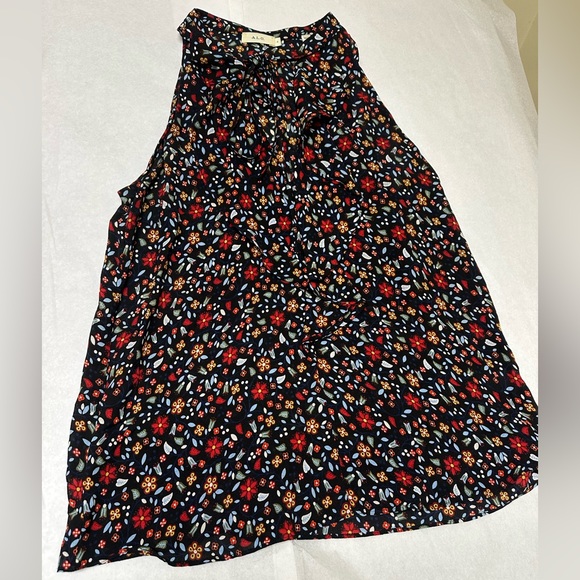 A.L.C Silk  Printed V Neck Floral Ruffle Blouse 🌼 - Picture 5 of 11